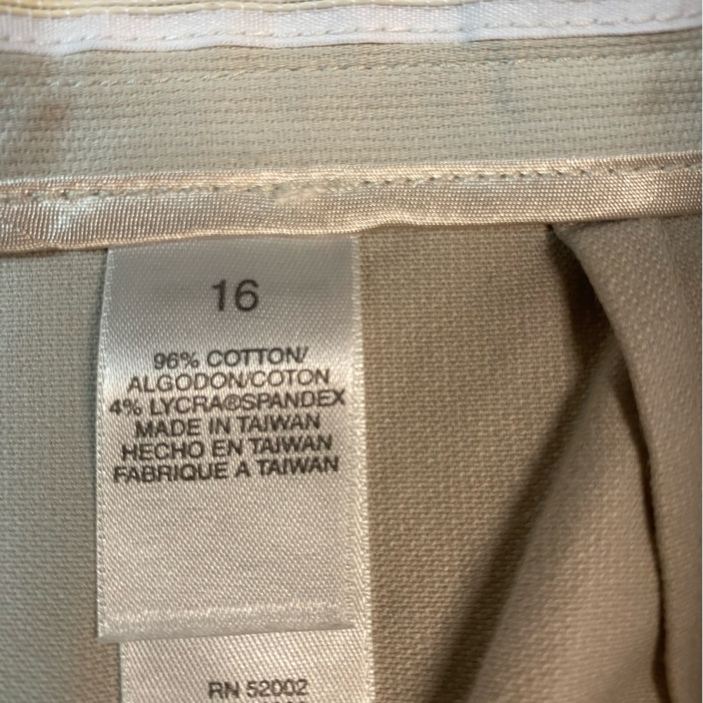 Liz Golf by Liz Claiborne Shorts Women’s Size 16 - Picture 4 of 5